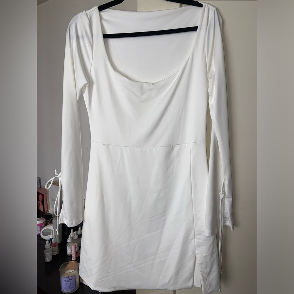 White dress long sleeve